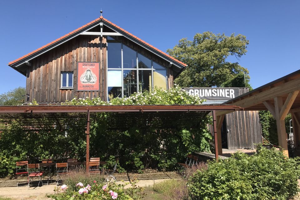 Aussenansicht Grumsiner Brennerei , Foto: Anet Hoppe